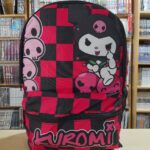 MOCHILA CORDURA KUROMI A CUADROS ROJOS Y NEGROS